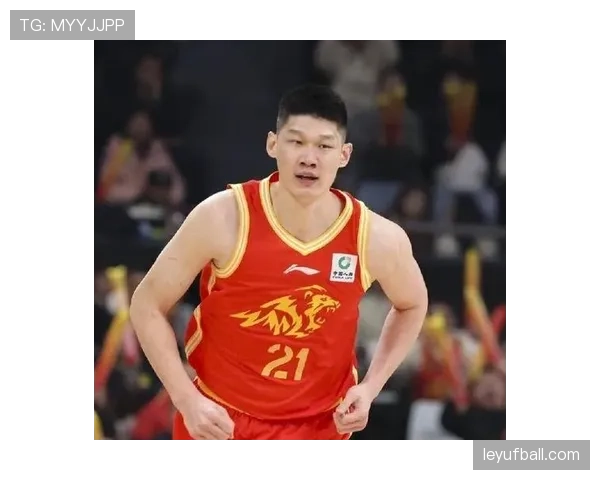 胡金秋家里装修得像电影片场,球场上那个笑容完全是演出来的吧? 胡金秋家里装修得像电影片场,球场上那个笑容完全是演出来的吧?